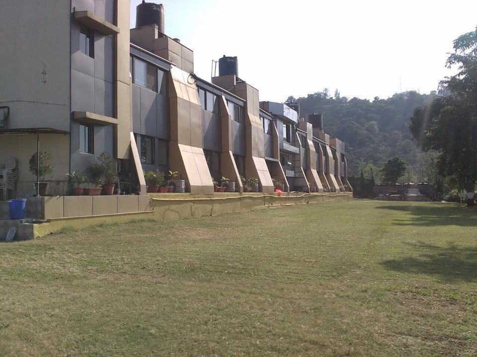 سابوترا Savshanti Lake Resort المظهر الخارجي الصورة
