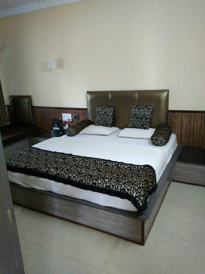سابوترا Savshanti Lake Resort المظهر الخارجي الصورة